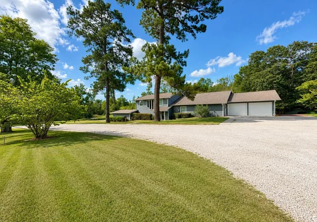2nd image of 903 S Houston Ave, Livingston, TX 77351 | MLS# 29959332