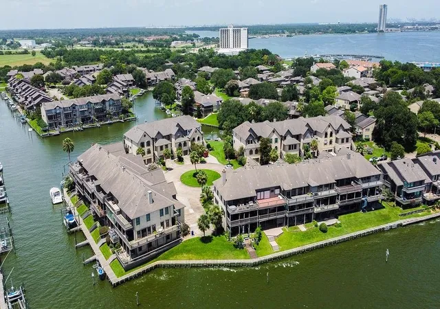 image of 2720 Lighthouse Dr, Houston, TX 77058 | MLS# 39476316