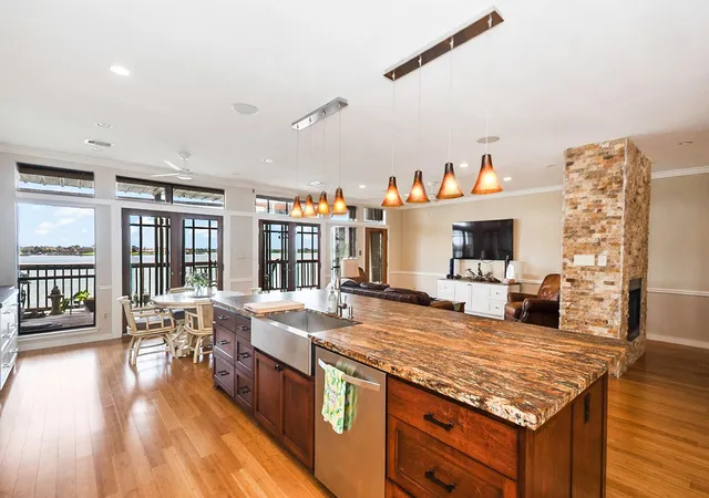 image of 2720 Lighthouse Dr, Houston, TX 77058 | MLS# 39476316