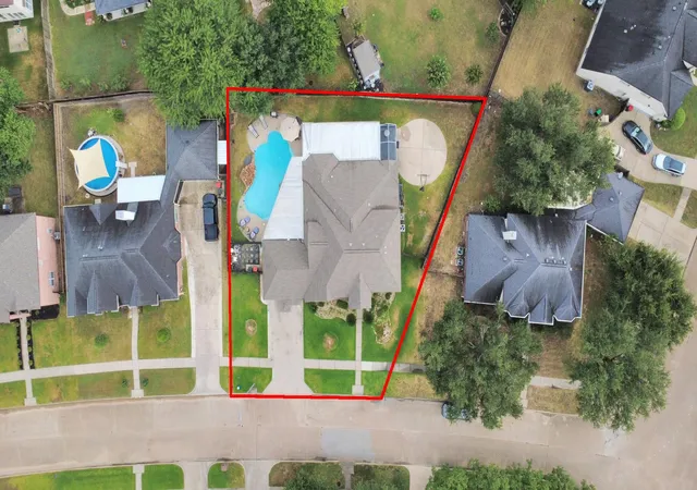 Photo 3 of Single family home for sale at 6923 Crystal Point Dr, Katy, TX 77449 | MLS# 9237360 | Listing updated on 2026-09-19
