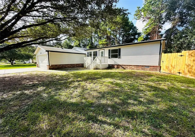 Photo 3 of Single family home for sale at 16474 Spring Rain Ct, Conroe, TX 77302 | MLS# 92737287 | Listing updated on 2026-09-17