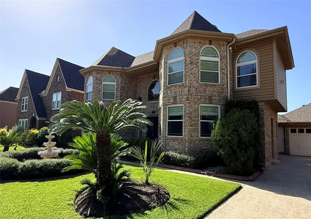 3rd image of 4202 Pebble Beach Dr, League City, TX 77573 | MLS# 39551459