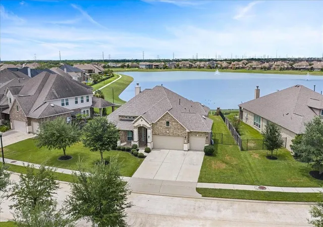 Photo 3 of Sale Pending at 31814 Dunham Lake Dr, Hockley, TX 77447 | MLS# 75591044 | Listing updated on 2026-09-15