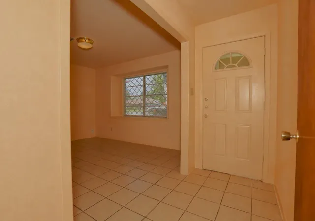 Photo 3 of Single family home for sale at 101 Hickory St, Lake Jackson, TX 77566 | MLS# 14012921 | Listing updated on 2026-08-11