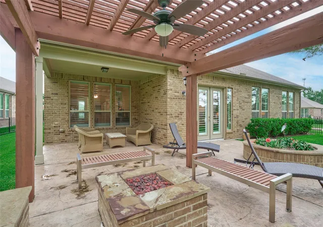Photo 3 of Single family home for sale at 230 Connemara Dr, Spring, TX 77382 | MLS# 21165085 | Listing updated on 2026-09-09