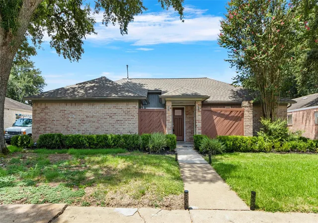 1st image of 12414 Rockampton Dr, Houston, TX 77031 | MLS# 92486309