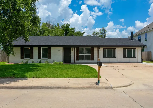 1st image of 1013 Welsh Ave, College Station, TX 77840 | MLS# 60444259
