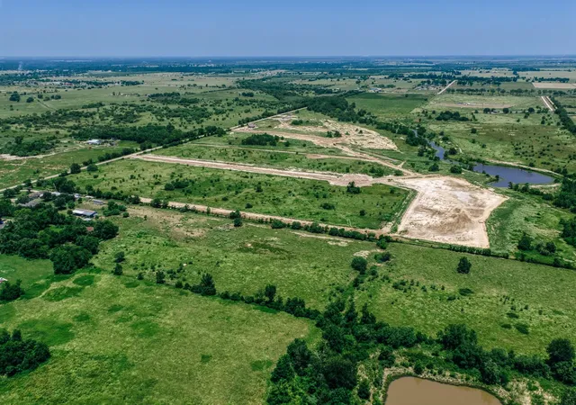 Photo 3 of Land for sale at 1000 Cottonwood Bnd Ln, Waller, TX 77484 | MLS# 47668338 | Listing updated on 2026-08-12