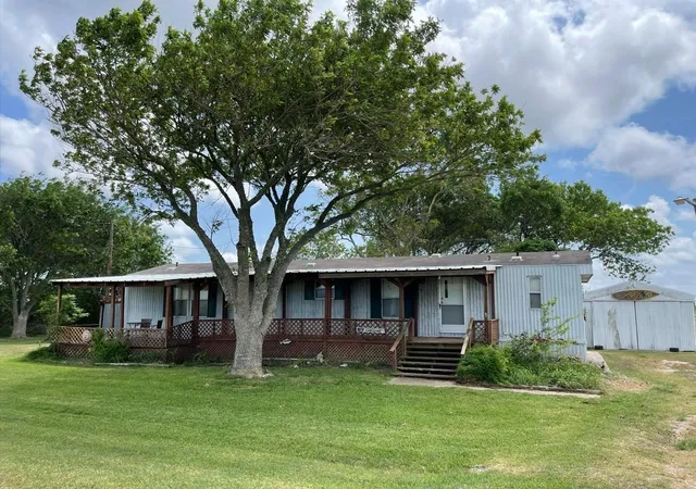 1st image of 89 Edgewater, Port Lavaca, TX 77979 | MLS# 20016432