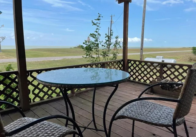Photo 3 of Single family home for sale at 89 Edgewater, Port Lavaca, TX 77979 | MLS# 20016432 | Listing updated on 2026-08-26
