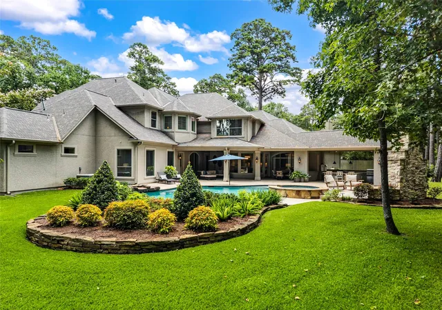 Photo 3 of Sale Pending at 114 Fairwater Dr, Montgomery, TX 77356 | MLS# 69908194 | Listing updated on 2026-09-03