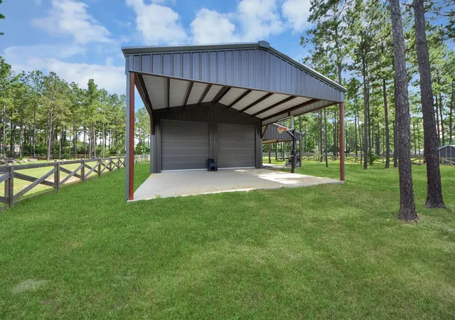 Photo 2 of Single family home for sale at 16341 Ellis St, Conroe, TX 77303 | MLS# 74602217 | Listing updated on 2026-08-12