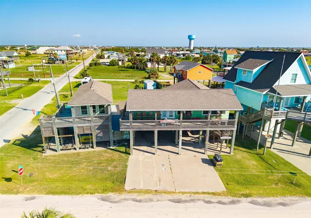 Photo 2 of Single family home for sale at 846 S Crystal Beach Rd, Port Bolivar, TX 77650 | MLS# 55875379 | Listing updated on 2026-09-14
