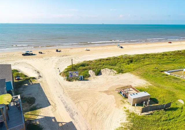 Photo 3 of Single family home for sale at 846 S Crystal Beach Rd, Port Bolivar, TX 77650 | MLS# 55875379 | Listing updated on 2026-09-14
