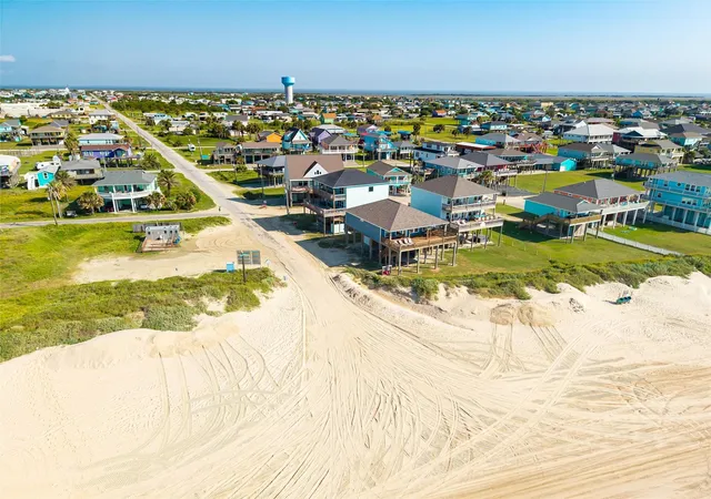 Photo 4 of Single family home for sale at 846 S Crystal Beach Rd, Port Bolivar, TX 77650 | MLS# 55875379 | Listing updated on 2026-09-14
