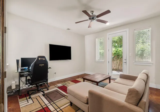4th image of 1207 Cedarpost Tree Springs Pl, Houston, TX 77055 | MLS# 96370572