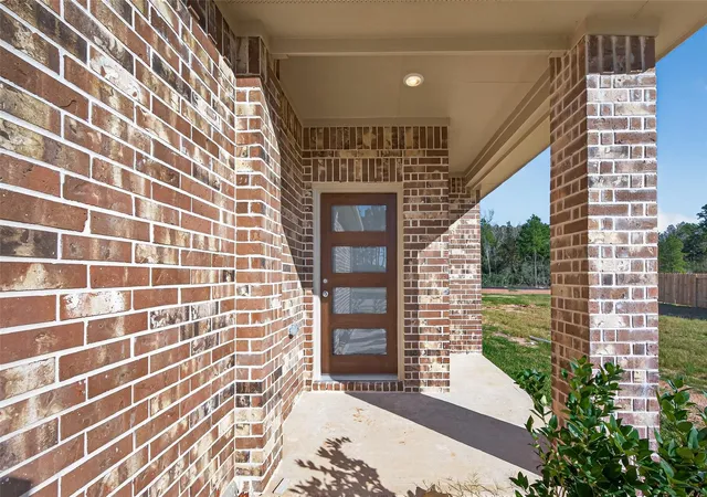 2nd image of 9718 Enclave Ridge Rd, Willis, TX 77318 | MLS# 95563012