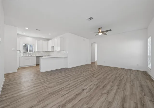 5th image of 9718 Enclave Ridge Rd, Willis, TX 77318 | MLS# 95563012