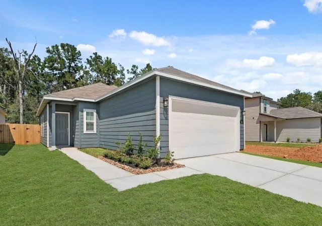 Photo 3 of Single family home for sale at 16343 Airborne Arch Ln, Porter, TX 77365 | MLS# 8348079 | Listing updated on 2026-08-11