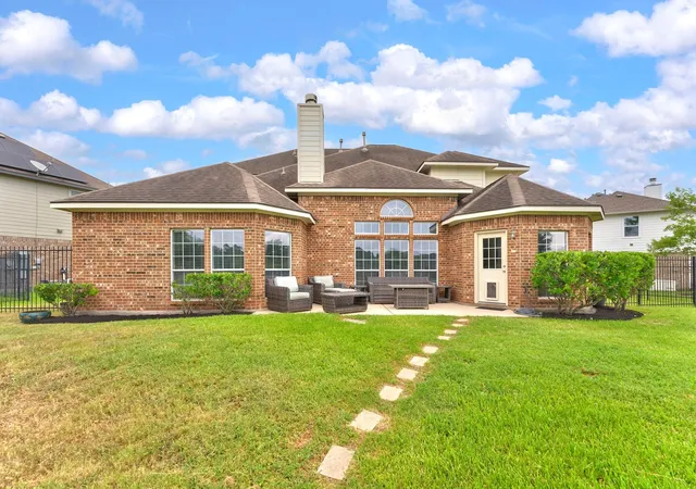 3rd image of 29907 Adobe Falls Dr, Spring, TX 77386 | MLS# 29364876