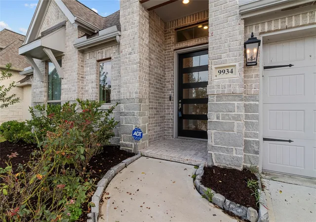 3rd image of 9934 Starry Night Ln, Manvel, TX 77578 | MLS# 98232711