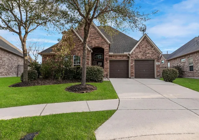 Photo 2 of Single family home for sale at 9335 Mystic Fls Ln, Humble, TX 77396 | MLS# 34250662 | Listing updated on 2026-09-07