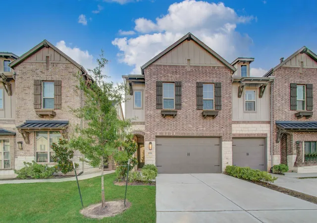 3rd image of 6510 Bramble Cove Ln, Fulshear, TX 77441 | MLS# 86226882