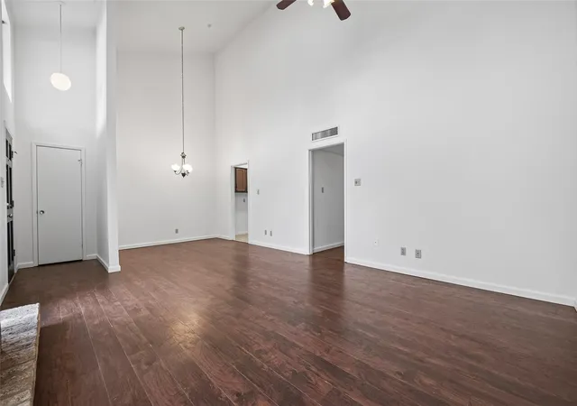 Photo 3 of Condo for sale at 6401 Deihl Rd #902, Houston, TX 77092 | MLS# 81605675 | Listing updated on 2026-09-05
