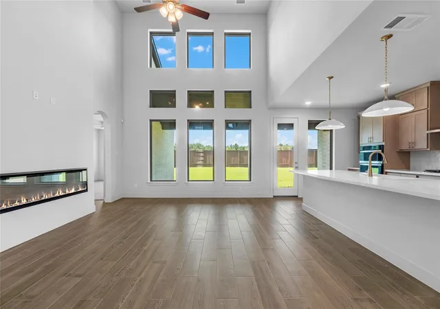 3rd image of 210 Madrone Trl, New Caney, TX 77357 | MLS# 33010842