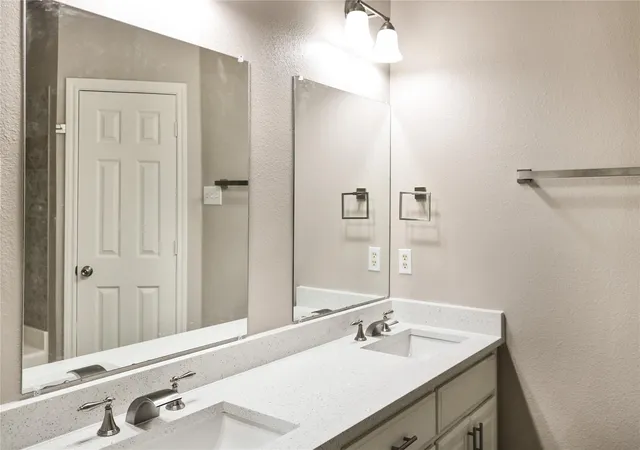 5th image of 201 E Ward Dr, Robinson, TX 76706 | MLS# 20864494