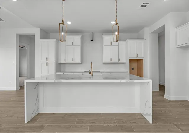 Photo 4 of Single family home for sale at 41918 Shoal St, Montgomery, TX 77316 | MLS# 24184632 | Listing updated on 2026-08-11