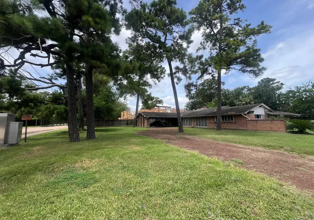 5th image of 9302 Memorial Dr, Houston, TX 77024 | MLS# 42434087