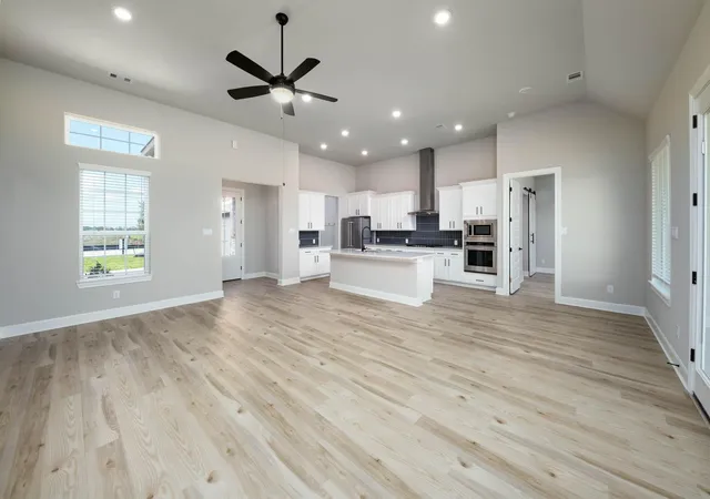 2nd image of 2015 Tioga View Dr, Rosharon, TX 77583 | MLS# 85596124