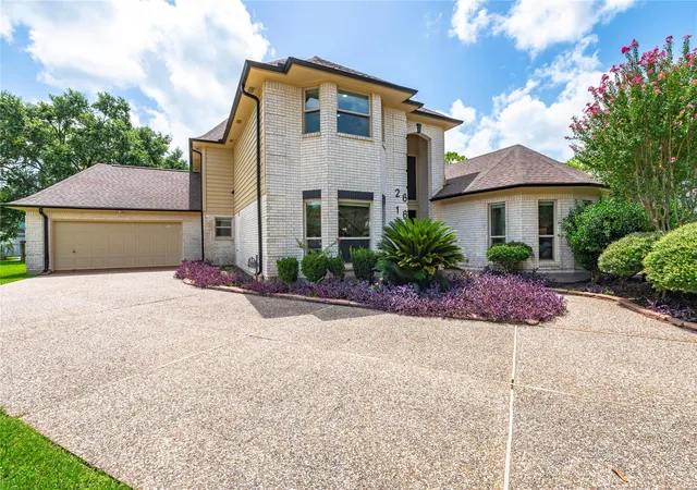 3rd image of 2616 Ryder Ct, League City, TX 77573 | MLS# 84903842