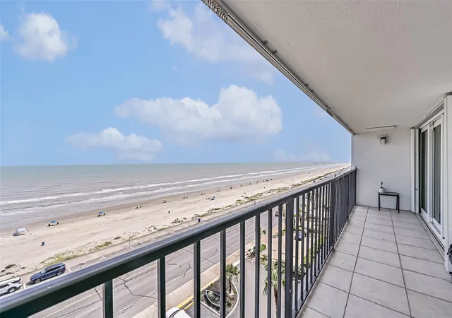 Listing Photo 4 - Condo for sale in building located at 7310 Seawall Blvd, Galveston, TX 77551 - Unit #807