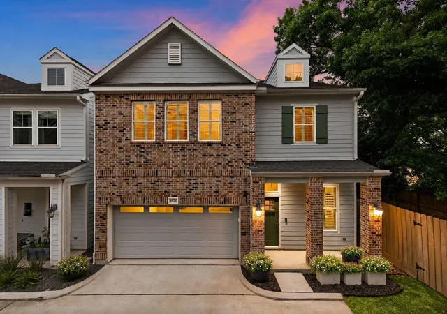 2nd image of 4926 Ella Blvd, Houston, TX 77018 | MLS# 89457098
