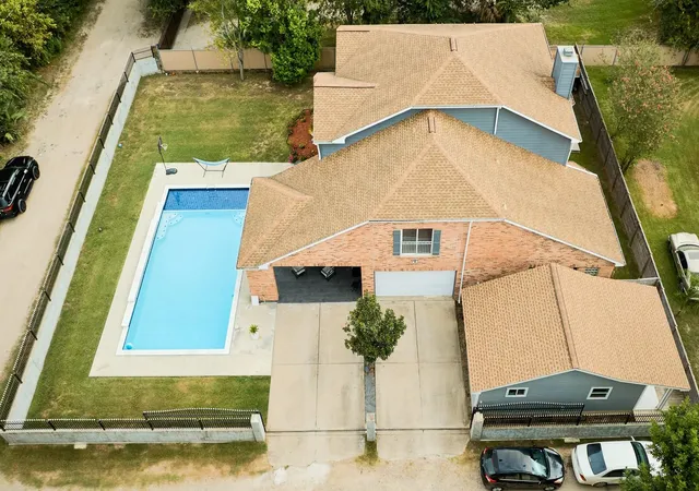 Photo 3 of Single family home for sale at 5359 Allen Genoa Rd, Houston, TX 77034 | MLS# 63866084 | Listing updated on 2026-08-31