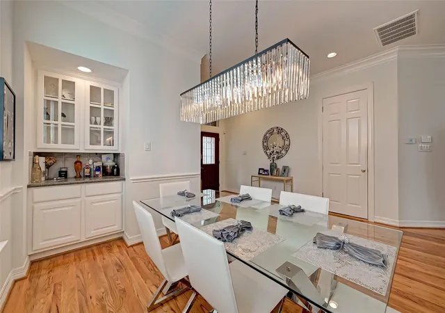 5th image of 5917 Dolores St #D, Houston, TX 77057 | MLS# 13103219