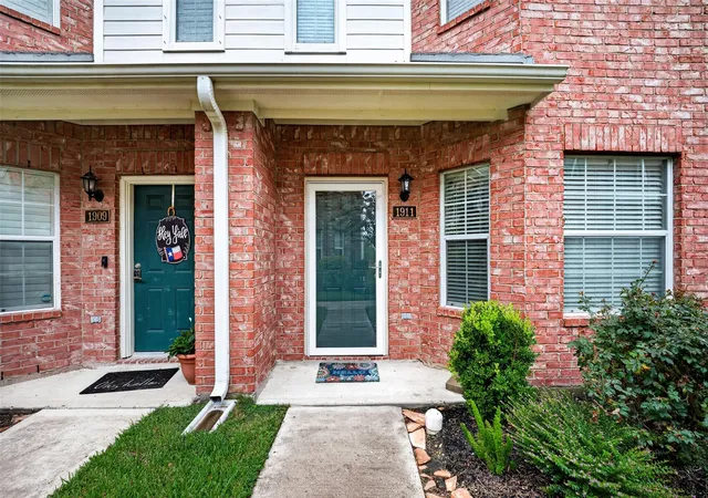 3rd image of 1911 Kemah Village Dr, Kemah, TX 77565 | MLS# 24120049
