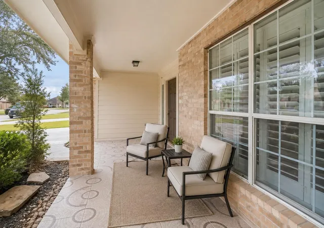 2nd image of 235 Magnolia Wy, League City, TX 77573 | MLS# 41707509