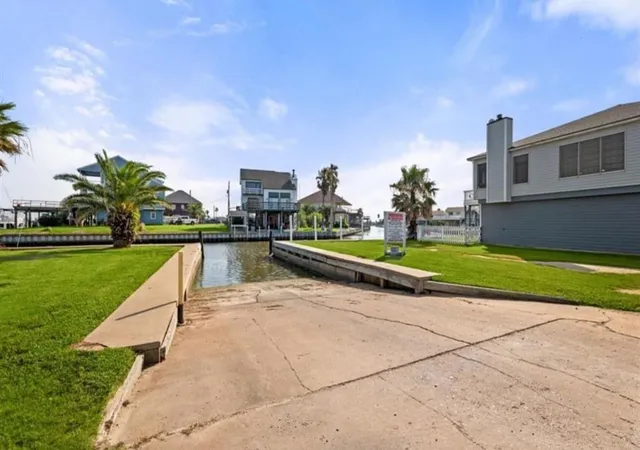 46th image of 142 Driftwood Rd, Freeport, TX 77541 | MLS# 27898525