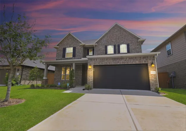 2nd image of 10723 Cliffs View Dr, Rosharon, TX 77583 | MLS# 52883388