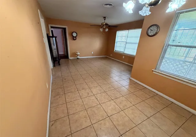 Photo 3 of Single family home for sale at 5902 Leon St, Houston, TX 77009 | MLS# 74990153 | Listing updated on 2026-09-09