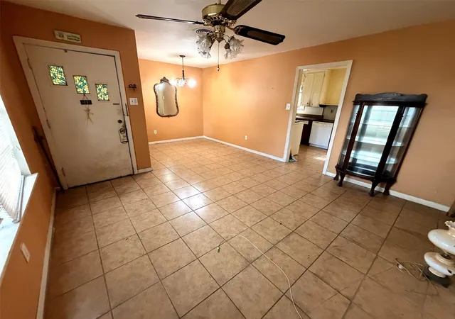 Photo 3 of Single family home for sale at 5902 Leon St, Houston, TX 77009 | MLS# 74990153 | Listing updated on 2026-09-09