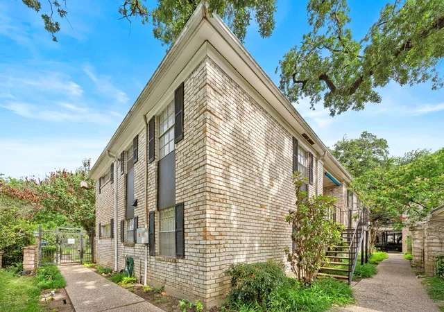 Photo 4 of Condo for sale at 7900 Westheimer Rd #121, Houston, TX 77063 | MLS# 50780066 | Listing updated on 2026-09-17