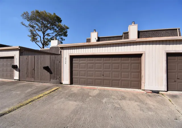 28th image of 2924 Camelot Ln, Missouri City, TX 77459 | MLS# 9019051