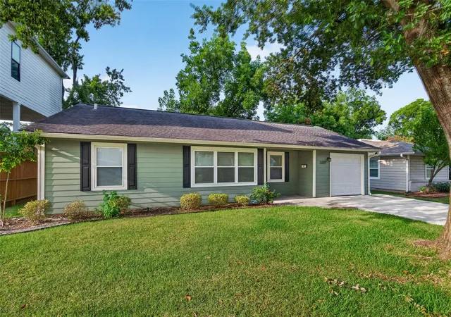 1st image of 2231 Saxon Dr, Houston, TX 77018 | MLS# 23178601