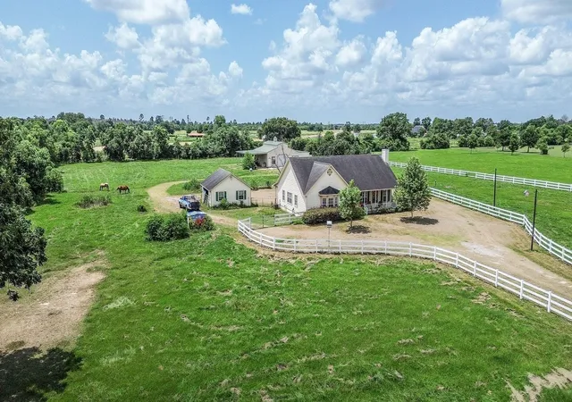 Photo 4 of Single family home for sale at 29107 Hay Meadow Ct, Waller, TX 77484 | MLS# 83412979 | Listing updated on 2026-09-22