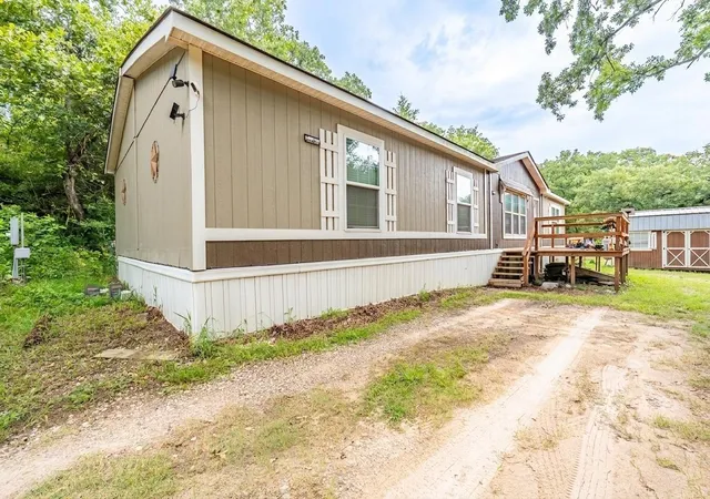 2nd image of 6502 Wagontree Trl, Athens, TX 75751 | MLS# 83391140