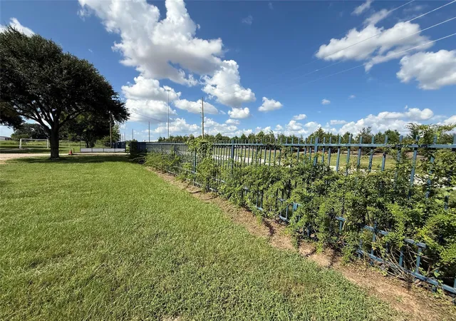 2nd image of 5709 Stockdick School Rd, Katy, TX 77449 | MLS# 95891645